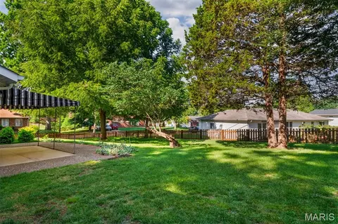 Exterior - 14 Tree Hill Ct, Manchester, MO 63021 photo 7 of 10