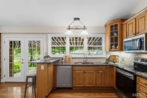 Kitchen - 14 Tree Hill Ct, Manchester, MO 63021 photo 2 of 2