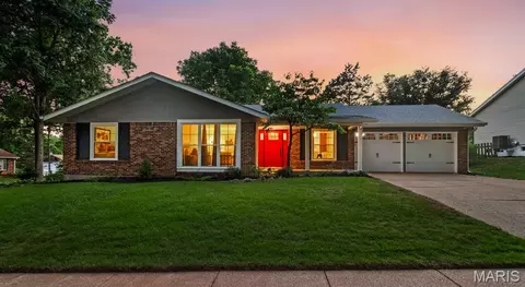 Exterior - 14 Tree Hill Ct, Manchester, MO 63021 photo 4 of 10