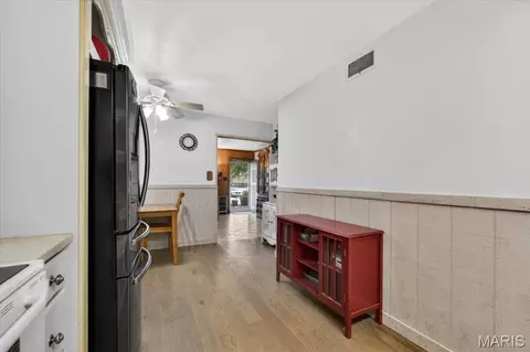 Entry Way - 858 Morningside Ln, Arnold, MO 63010 photo 2 of 2