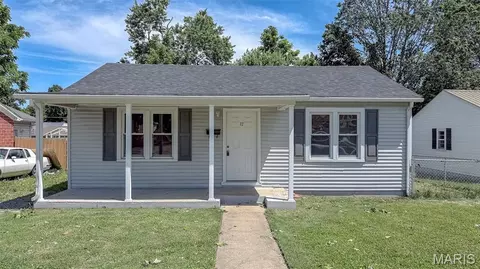 12 Head Dr, Fredericktown, MO 63645