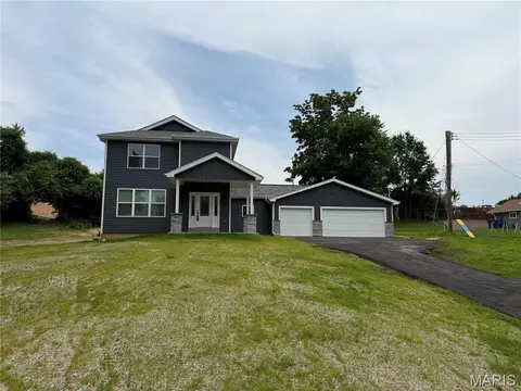 156 Reading Ave, Maryland Heights, MO 63043