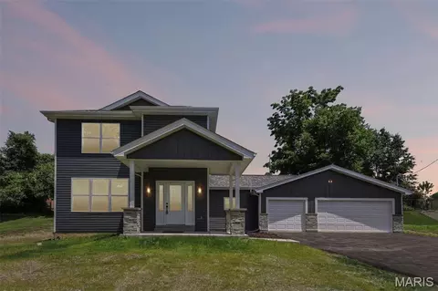 156 Reading Ave, Maryland Heights, MO 63043