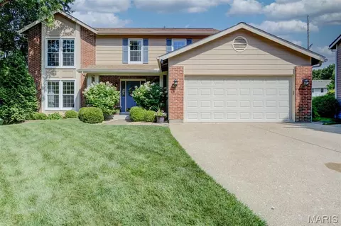 6 Misty Hollow Ct, Saint Charles, MO 63303