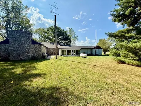 Exterior - 235 Maple Ave, Licking, MO 65542 photo 9 of 9