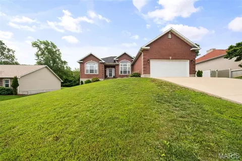 304 Dana Renee Dr, Rolla, MO 65401