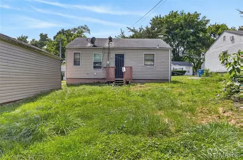 Exterior - 346 Mueller Ave, Ferguson, MO 63135 photo 2 of 3