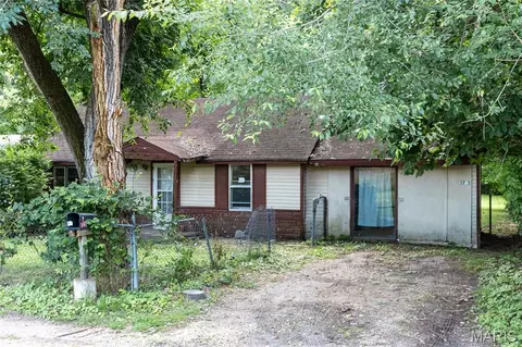 1701 Pearson St, Waynesville, MO 65583