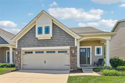 2487 Windswept Farms Dr, Eureka, MO 63025