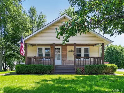 990 Virginia Mines Rd, Saint Clair, MO 63077