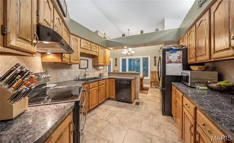 Kitchen - 56 W Nottingham Cir, Sullivan, MO 63080 photo 1 of 2