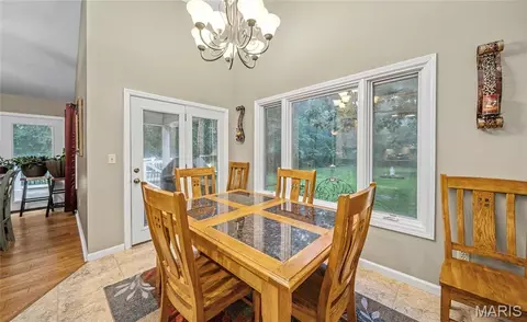 Dining - 56 W Nottingham Cir, Sullivan, MO 63080 photo 2 of 2