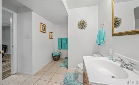 Bath - 56 W Nottingham Cir, Sullivan, MO 63080 photo 4 of 4