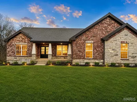 100 N Four Mile Rd #5, Washington, MO 63090