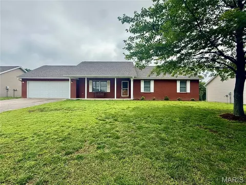 2212 Perryville Rd, Cape Girardeau, MO 63701