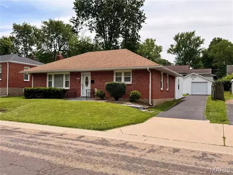 Exterior - 9010 Trefore Ave, Berkeley, MO 63134 photo 3 of 9