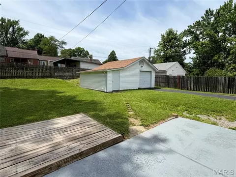 Exterior - 9010 Trefore Ave, Berkeley, MO 63134 photo 8 of 9