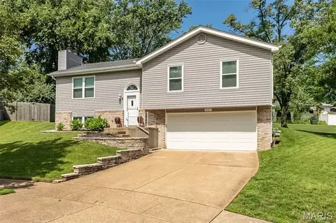 467 Talbert Ct, Ballwin, MO 63021