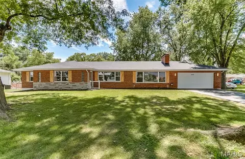 11640 Bellefontaine Rd, Saint Louis, MO 63138