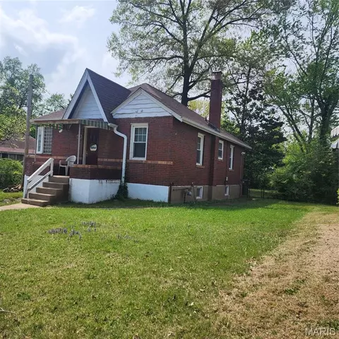 3441 Avondale Ave, Normandy, MO 63121 photo 2
