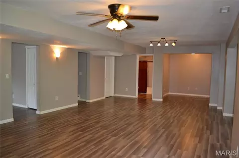 Living - 144 Ridgeview Dr, Saint Robert, MO 65584 photo 7 of 8