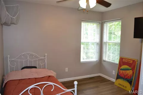 Bedroom - 144 Ridgeview Dr, Saint Robert, MO 65584 photo 3 of 3