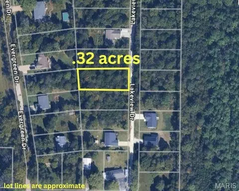 352 Lakeview Dr, Catawissa, MO 63015