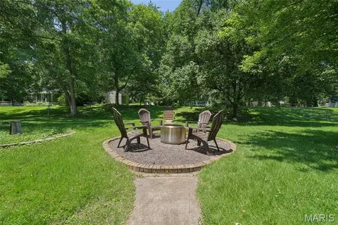 Exterior - 23 Lincord Dr, Sappington, MO 63128 photo 6 of 10
