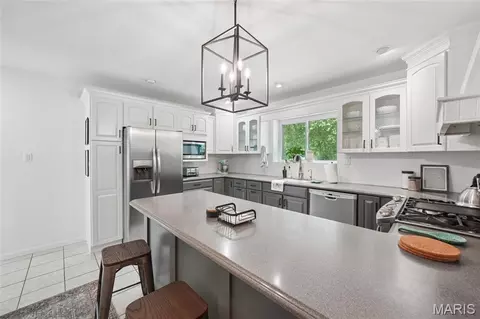 Kitchen - 23 Lincord Dr, Sappington, MO 63128 photo 4 of 4