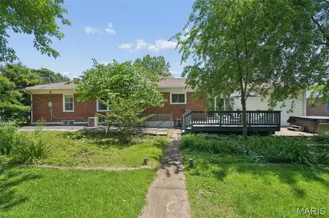 Exterior - 23 Lincord Dr, Sappington, MO 63128 photo 7 of 10