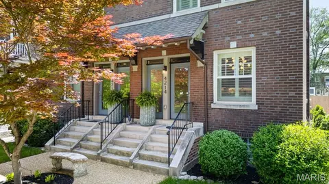 4214 Arsenal St, Saint Louis, MO 63116