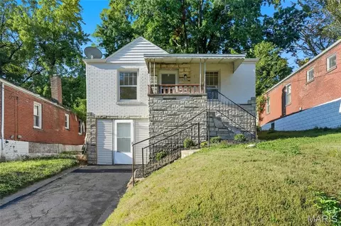 7138 Garesche Ave, Jennings, MO 63136