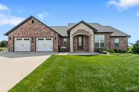 800 Lakeview Xing, Cape Girardeau, MO 63701
