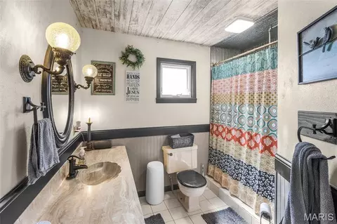 Bath - 809 Boucher St, Dexter, MO 63841 photo 1 of 1