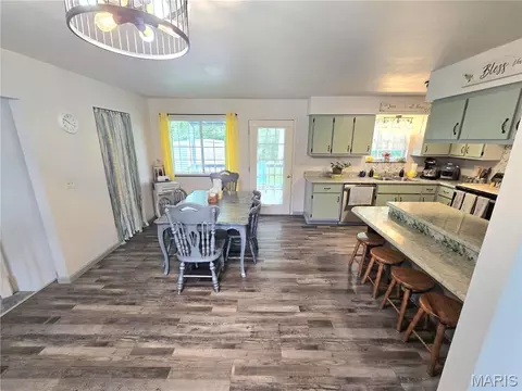 Dining - 4441 State Highway 142, Doniphan, MO 63935 photo 1 of 1