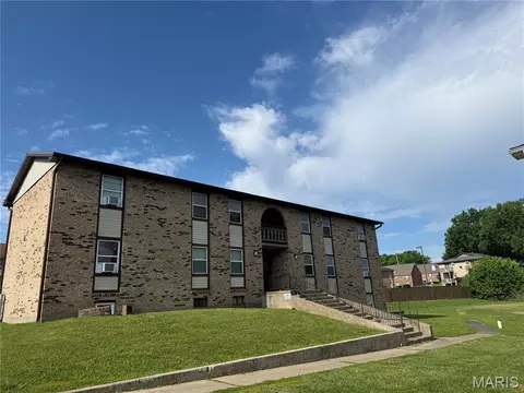 121 E Rodney Dr #H, Cape Girardeau, MO 63701