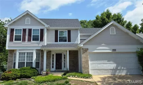 1104 Big Bend Station Dr, Manchester, MO 63088