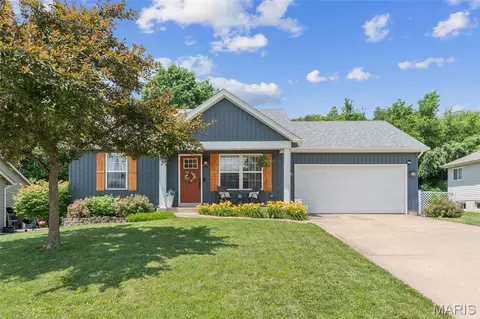 41 Great Owls Way, Winfield, MO 63389