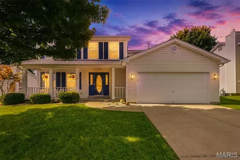 3362 Hampton Xing, Saint Charles, MO 63303