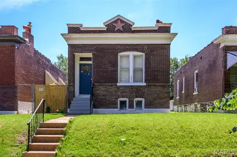 5030 Grace Ave, Saint Louis, MO 63116
