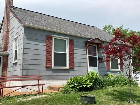 407 Coppinger Dr, Ferguson, MO 63135 photo 3