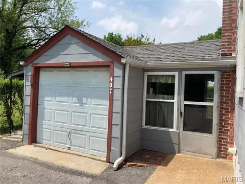 407 Coppinger Dr, Ferguson, MO 63135 photo 2