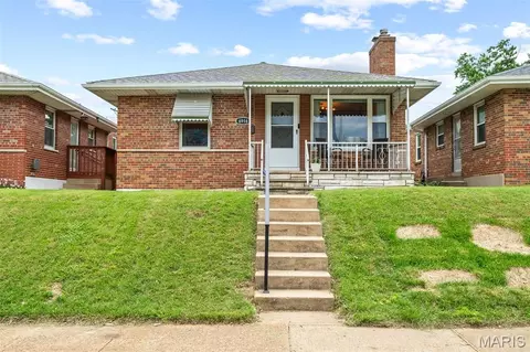 6916 Hampton Ave, Saint Louis, MO 63109