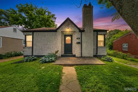 316 Coppinger Dr, Ferguson, MO 63135