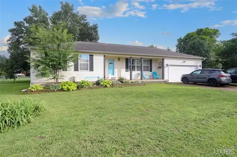 302 Rosebud St, Desloge, MO 63601