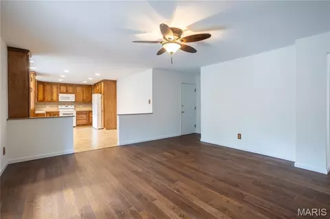 Living - 11042 Wylestone Ct, Sappington, MO 63126 photo 4 of 7