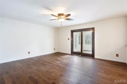 Living - 11042 Wylestone Ct, Sappington, MO 63126 photo 5 of 7