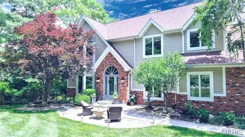 18148 Country Trails Ct, Wildwood, MO 63038