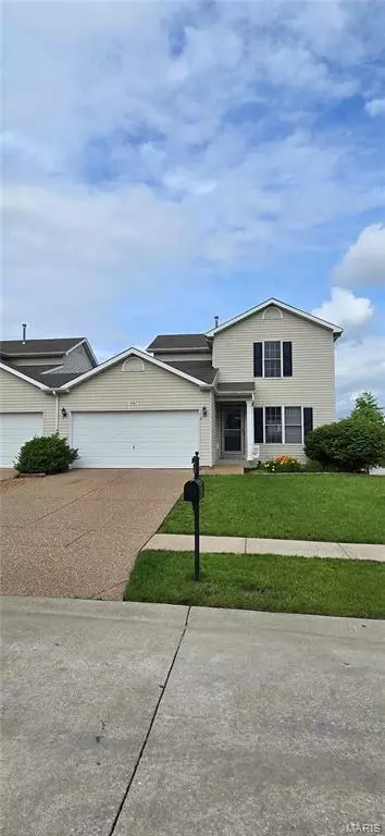 1067 Chesterfield Dr, Wentzville, MO 63385