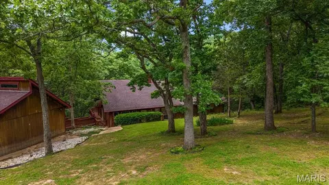 3540 Antonia Woods Dr, Imperial, MO 63052